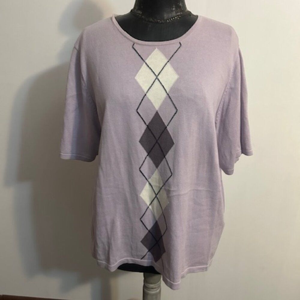 August Max Woman Lavendar short sleeve sweater, size 1X